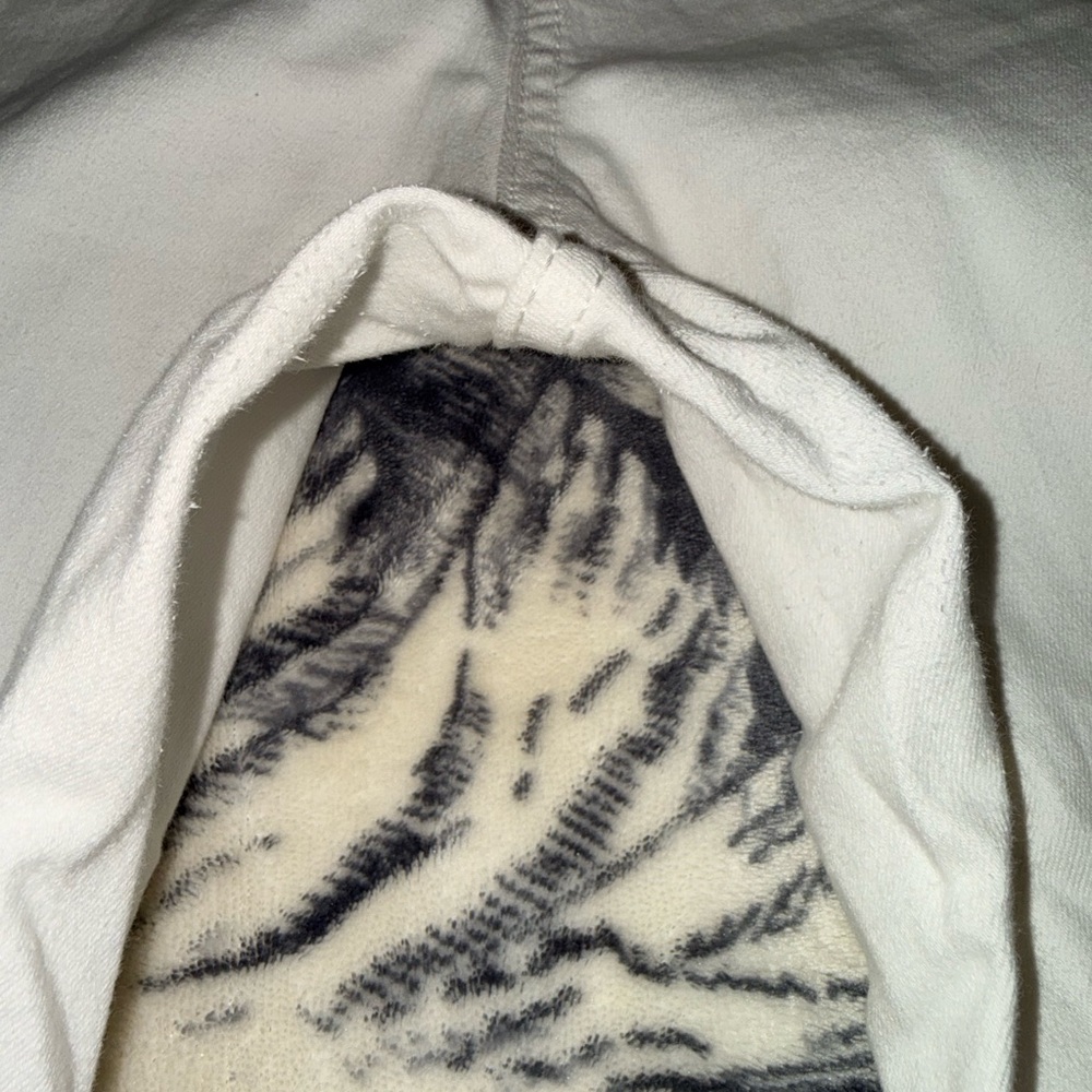 Torrid Super Soft White Jeggings - Picture 5 of 7